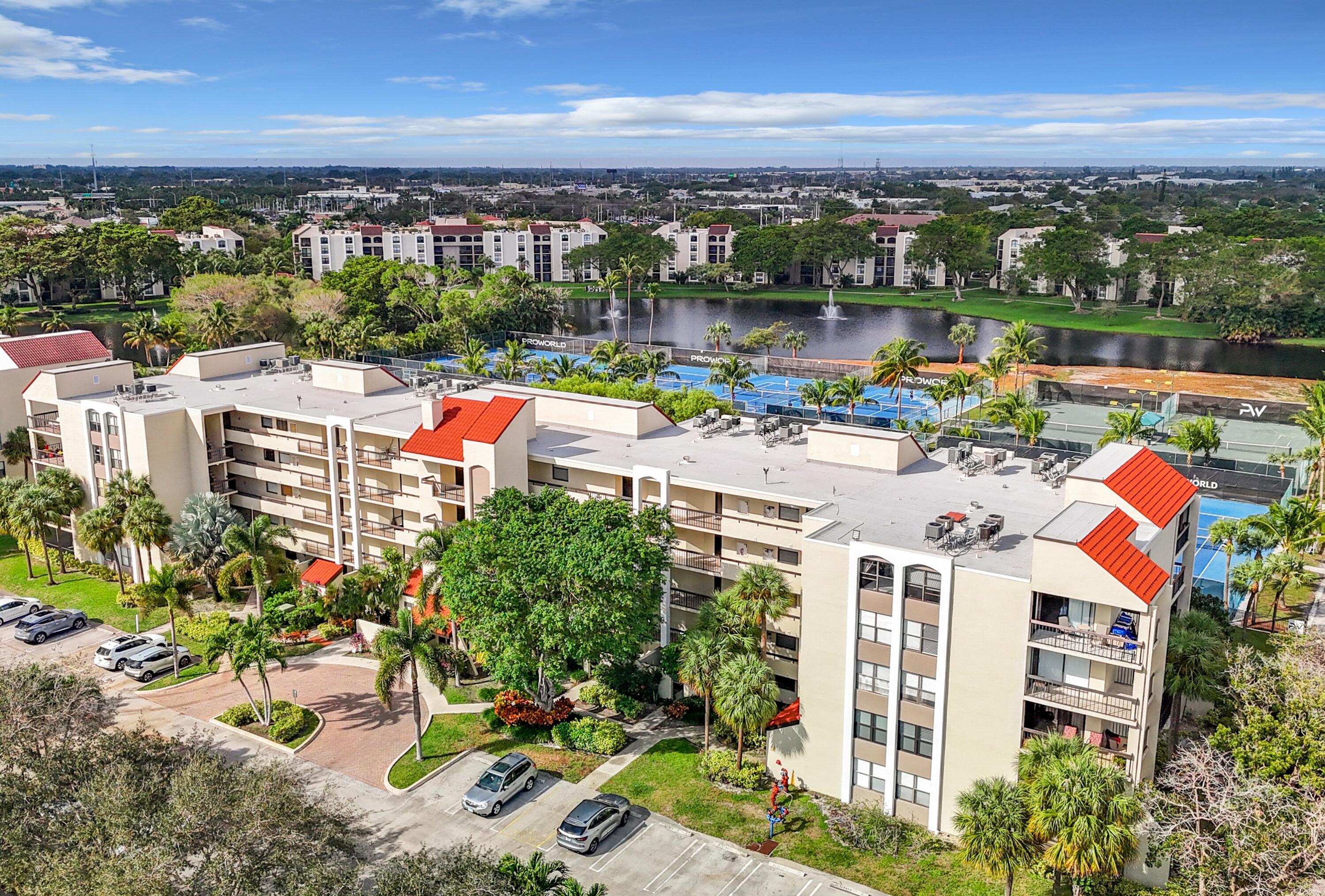 825 Egret Circle, Unit 406 Delray Beach, FL 33444 - Photo 2 of 44 825 Egret Circle #406-19a