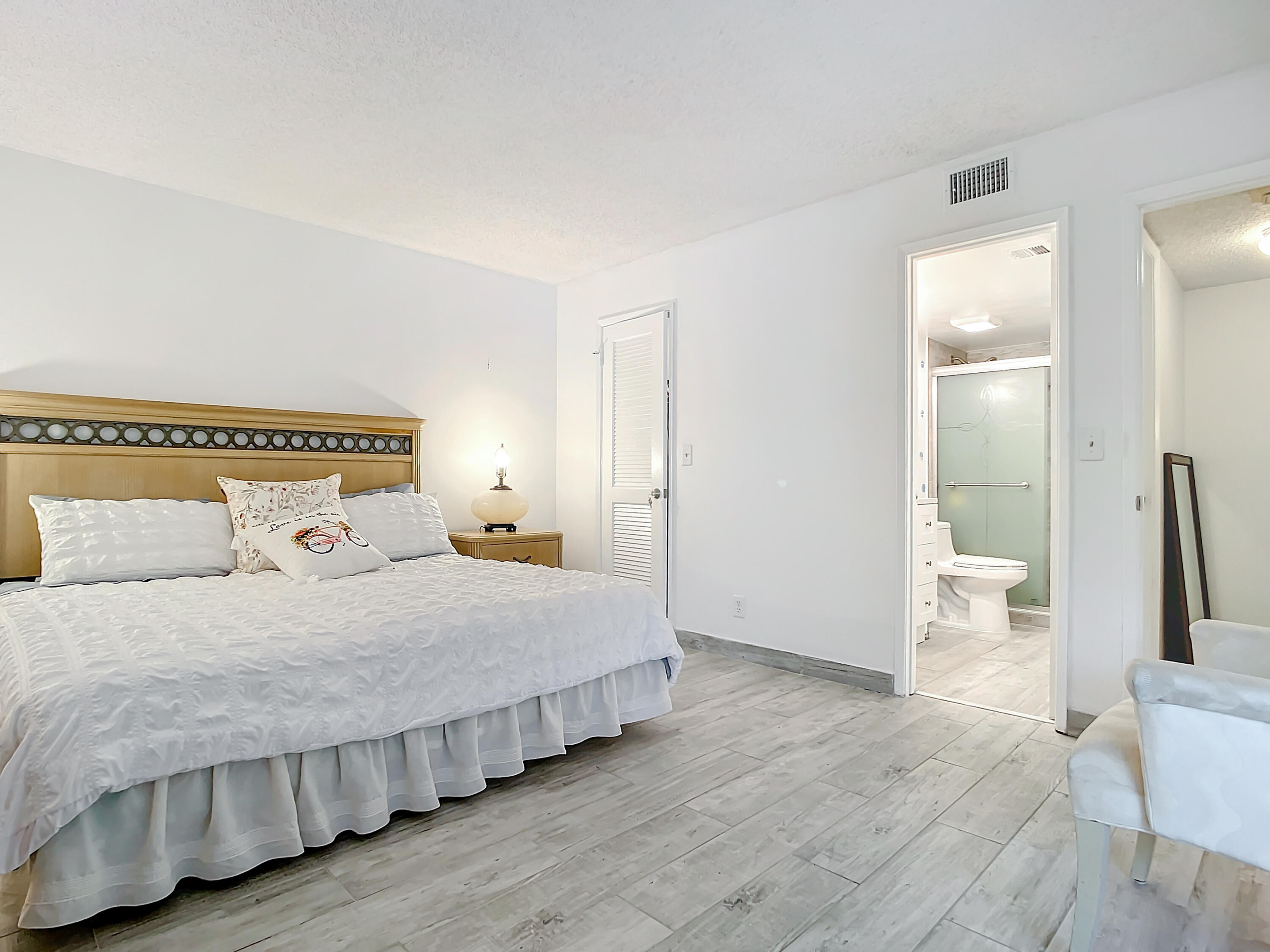 825 Egret Circle, Unit 406 Delray Beach, FL 33444 - Photo 21 of 44 825 Egret Circle #406-53