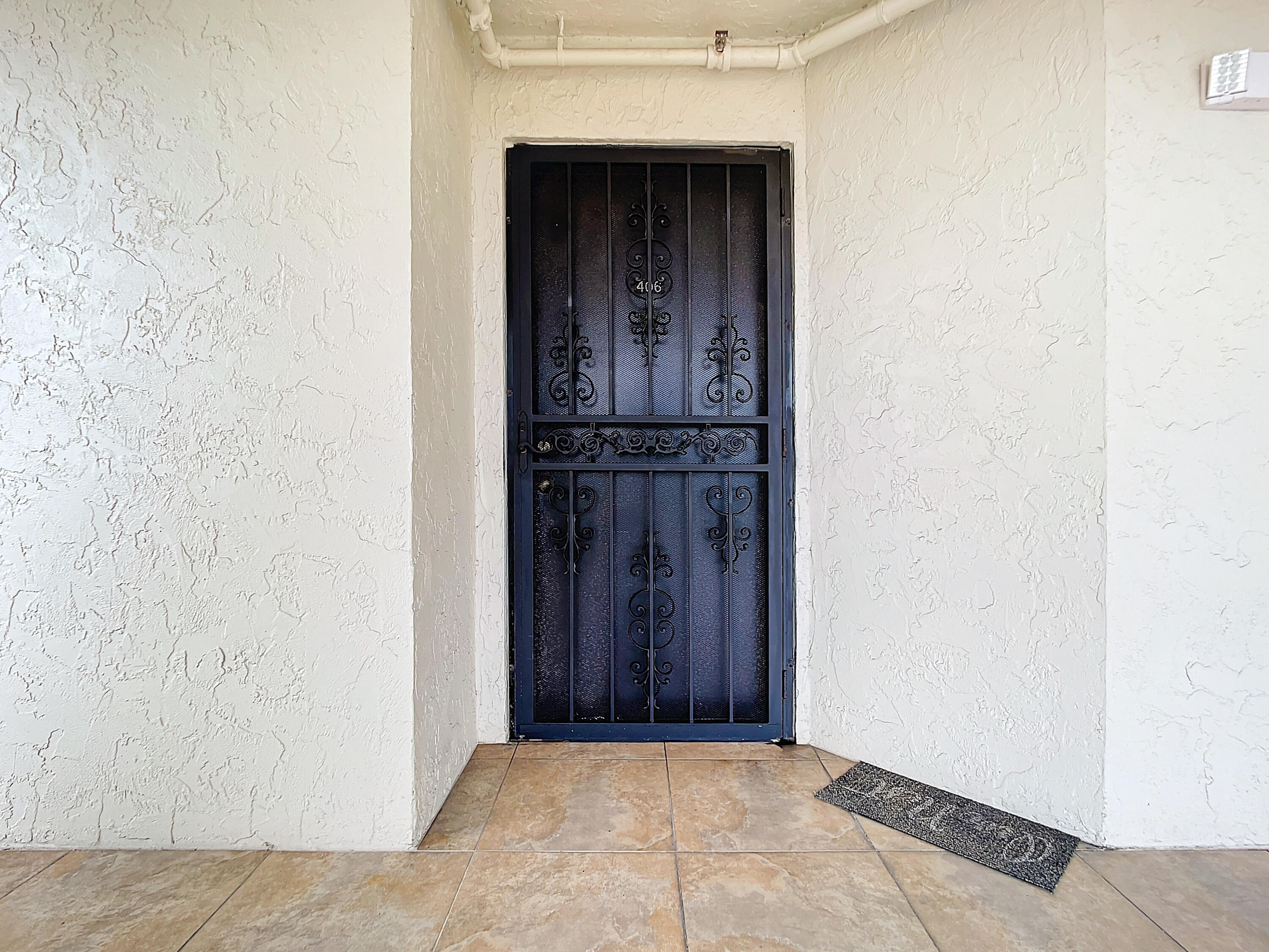 825 Egret Circle, Unit 406 Delray Beach, FL 33444 - Photo 3 of 44 825 Egret Circle #406-29