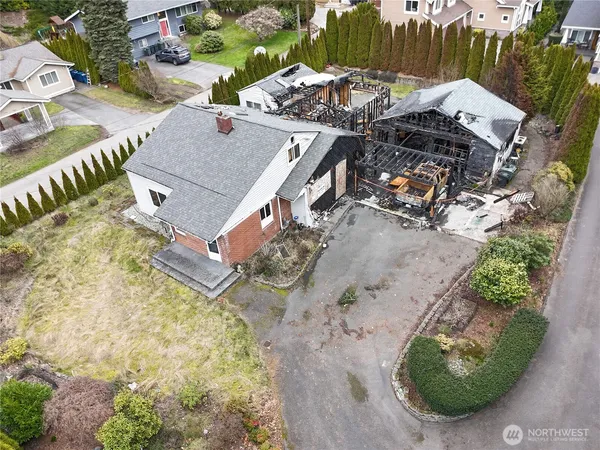 $600,000 | 24005 76th Avenue West, Edmonds, WA 98026