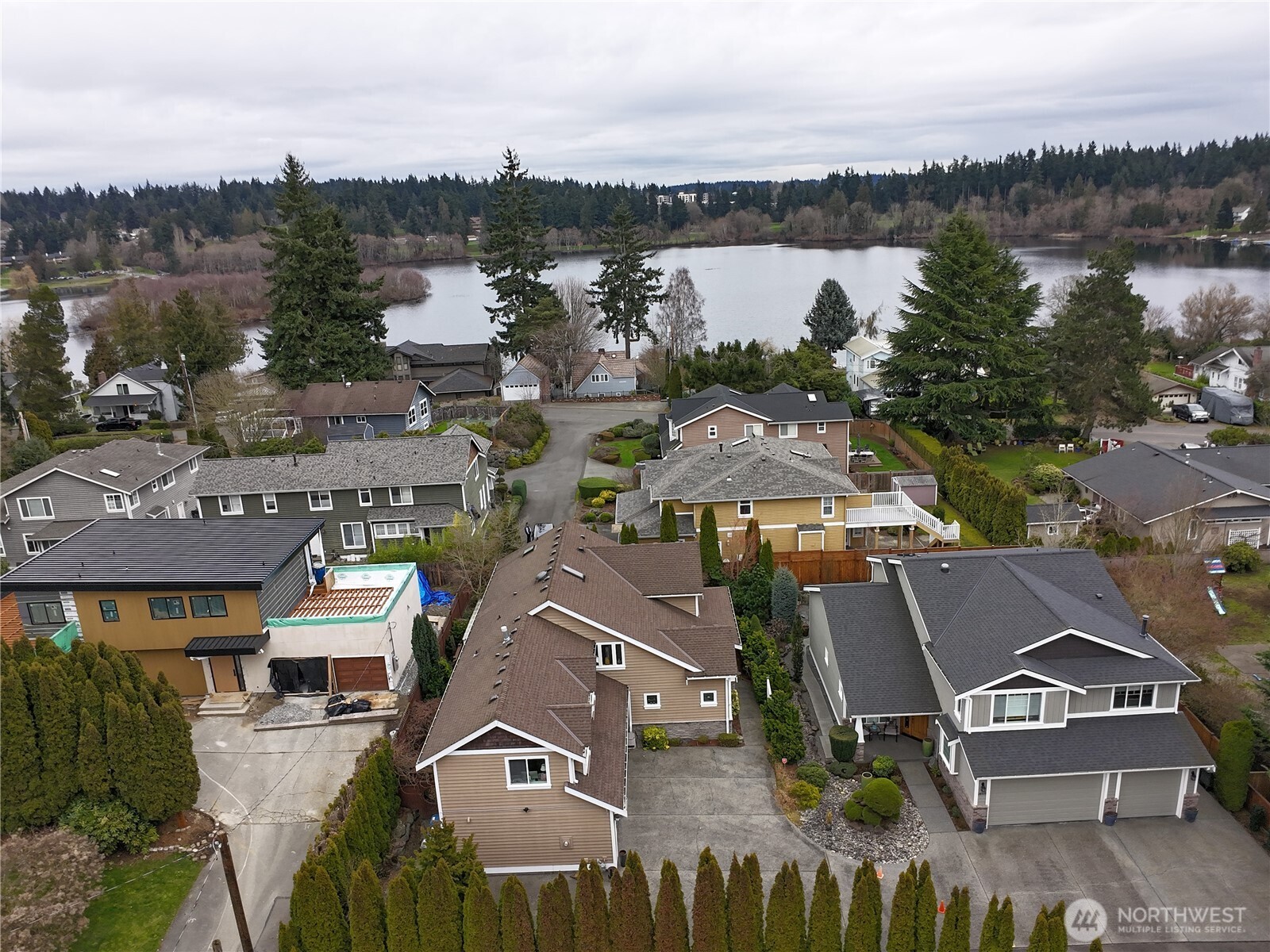 24005 76th Avenue West Edmonds, WA 98026 - Photo 4 of 10