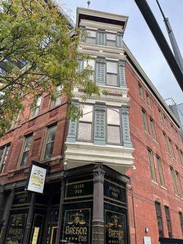 $2,700 | 733 North Wells Street, Unit 2, Chicago, IL 60654