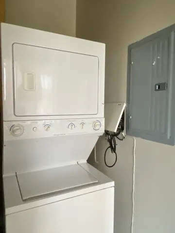 $2,700 | 733 North Wells Street, Unit 2, Chicago, IL 60654