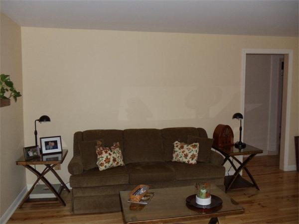 41 Yawl Road Barnstable, MA 02655 - Photo 20 of 25 a living room with furniture and wooden floor