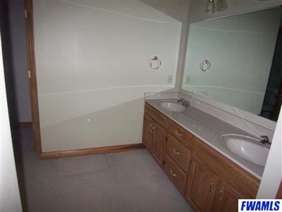 5836 Inverlith Circle Fort Wayne, IN 46814 - Photo 8 of 11 Gallery Image 8