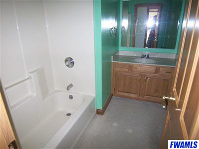 5836 Inverlith Circle Fort Wayne, IN 46814 - Photo 10 of 11 Gallery Image 10