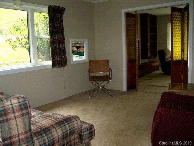 21 Tyler Heights Road Marion, NC 28752 - Photo 3 of 28 Gallery Image 3