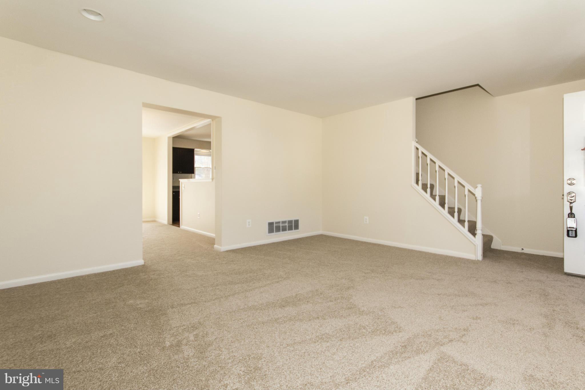 9921 Maidbrook Road Baltimore, MD 21234 - Photo 11 of 26 Living Room