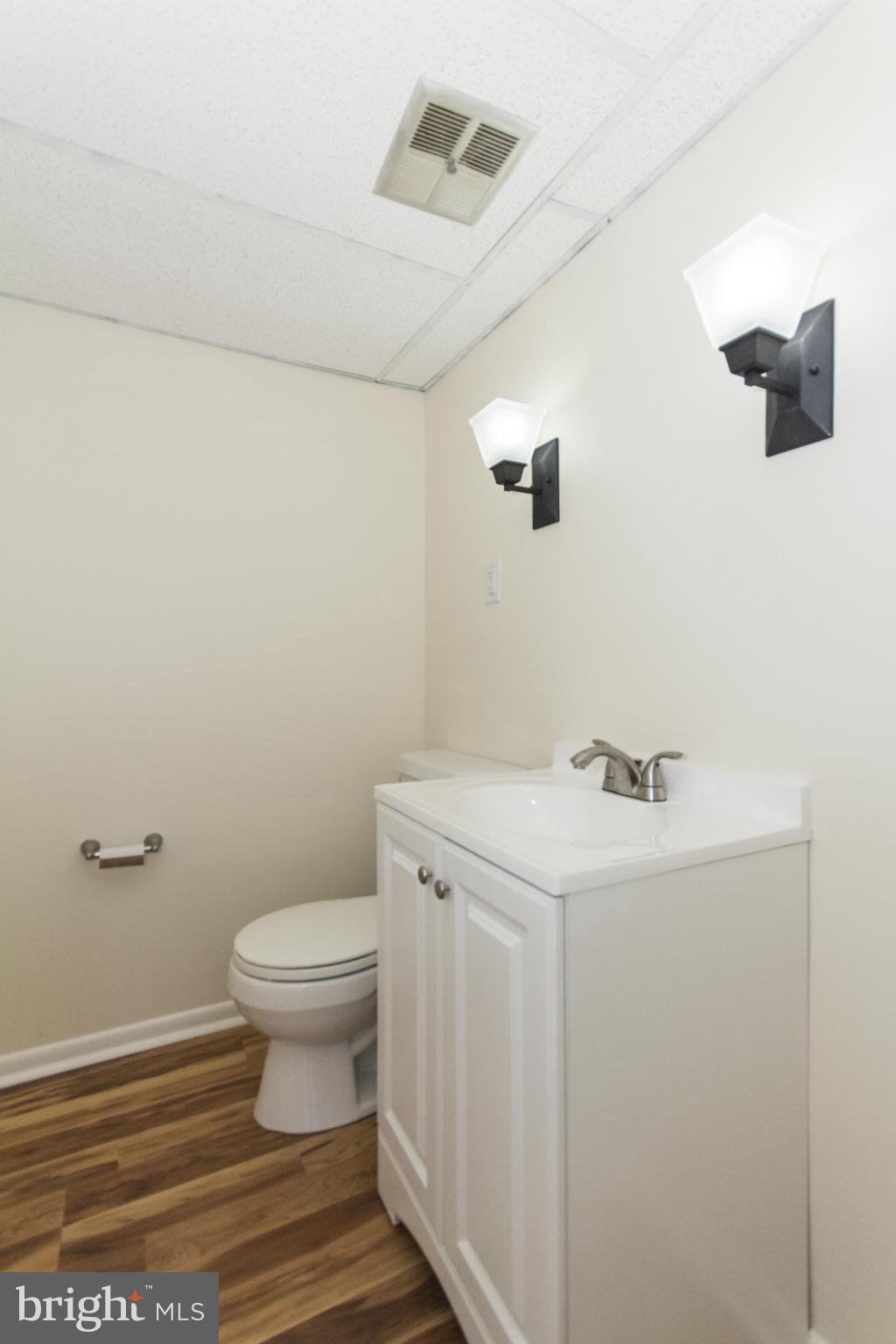 9921 Maidbrook Road Baltimore, MD 21234 - Photo 15 of 26 Bath