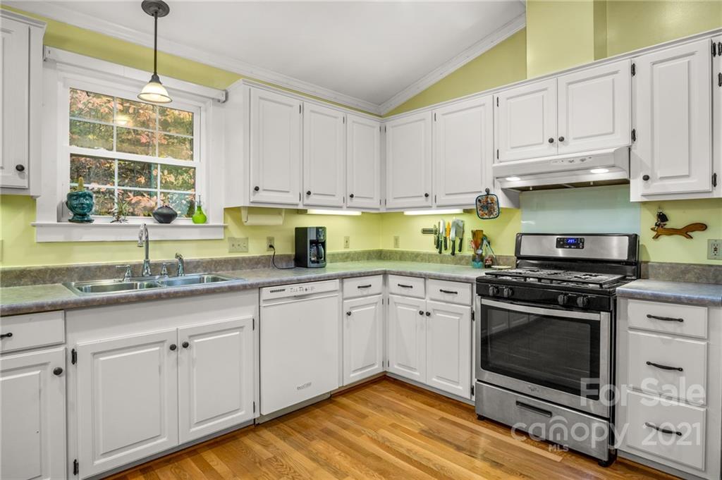 1119 Panther Branch Road Hot Springs, NC 28743 - Photo 11 of 25 Gallery Image 11