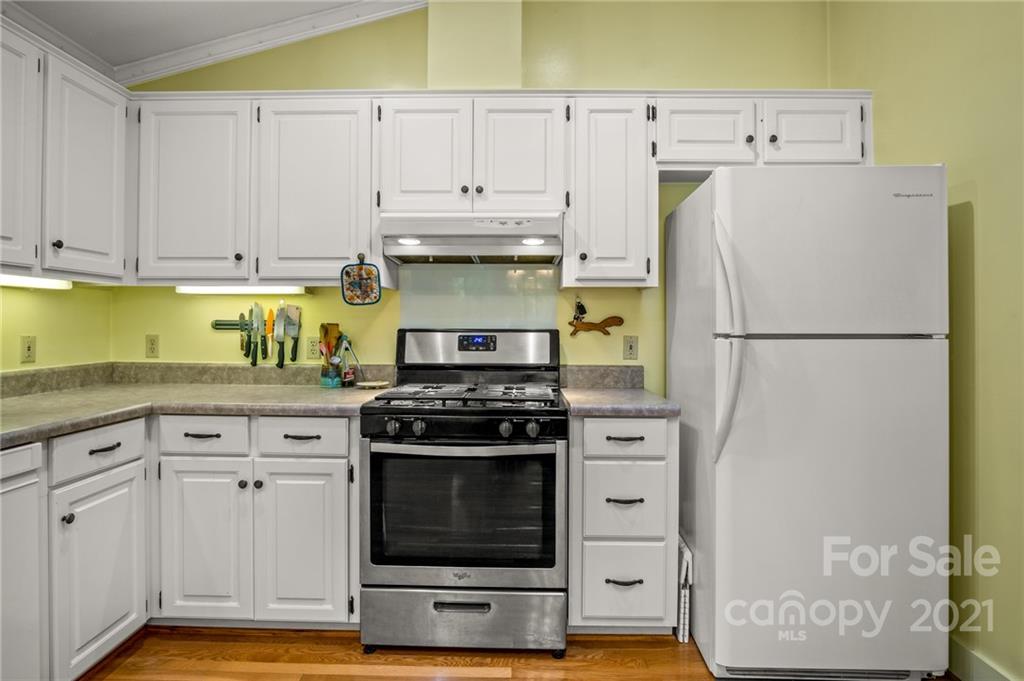 1119 Panther Branch Road Hot Springs, NC 28743 - Photo 12 of 25 Gallery Image 12