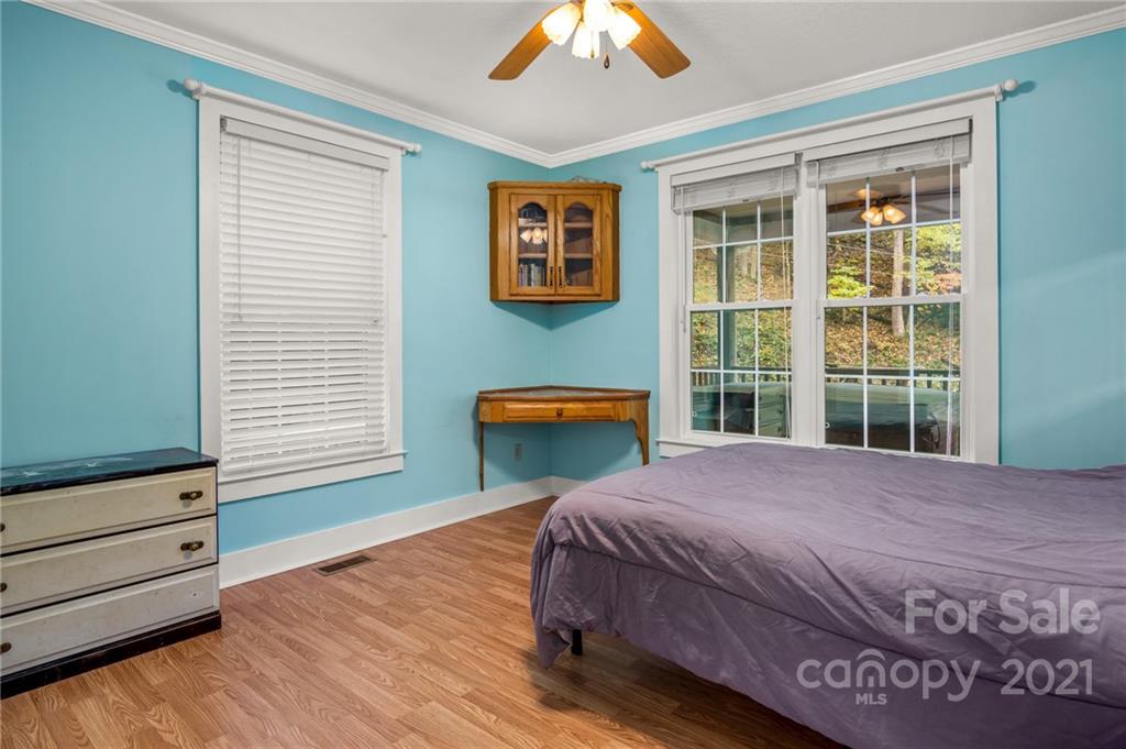 1119 Panther Branch Road Hot Springs, NC 28743 - Photo 17 of 25 Gallery Image 17