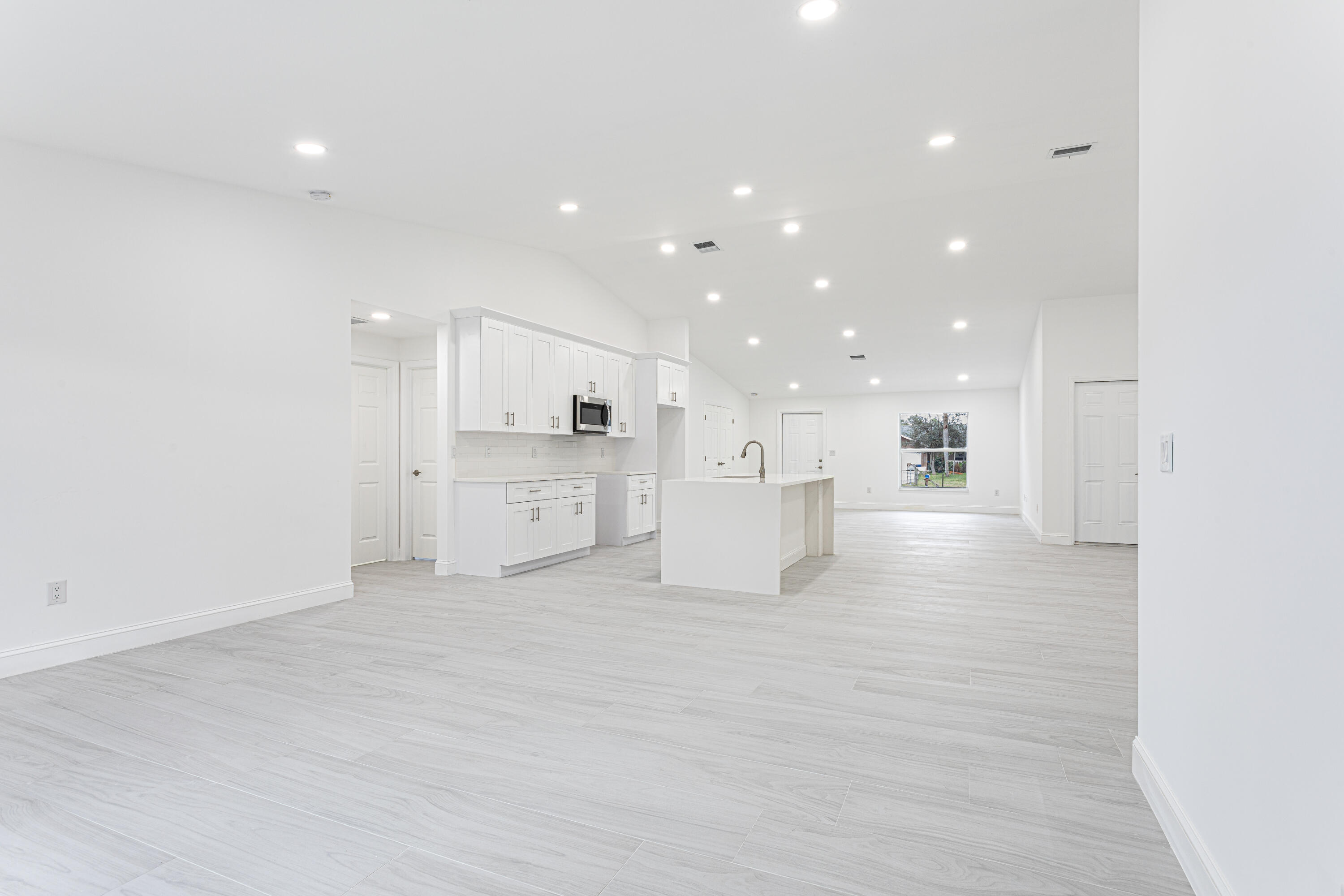 17926 33rd Road North Loxahatchee, FL 33470 - Photo 14 of 49 955266F7-FF69-4F08-A1FA-4CB0941CDEB3