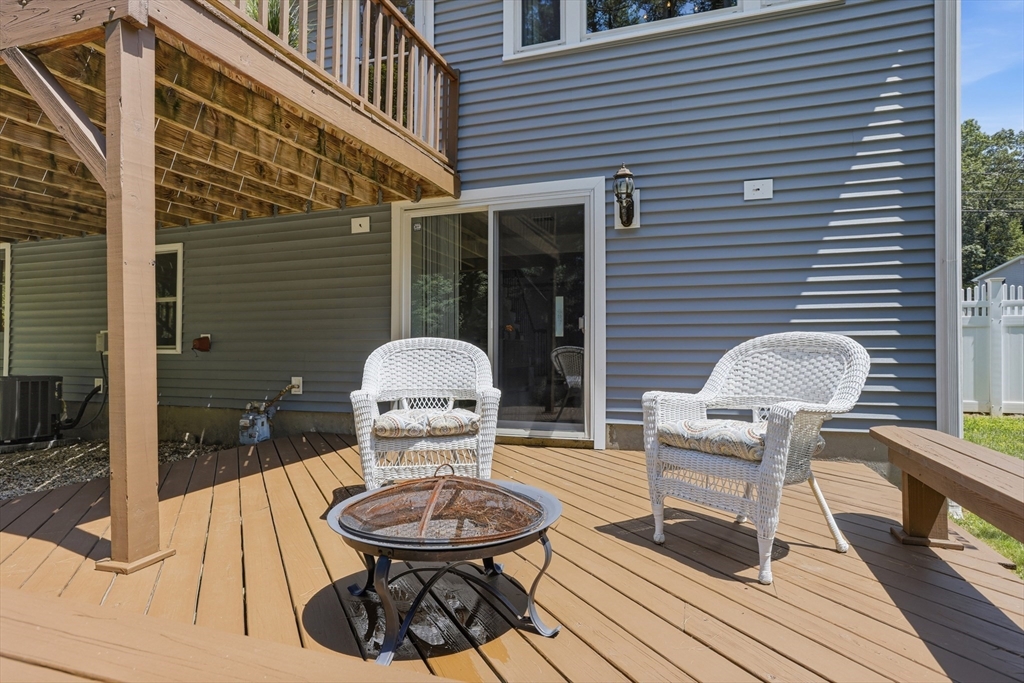 42 Ledgewood Road Framingham, MA 01701 - Photo 32 of 33