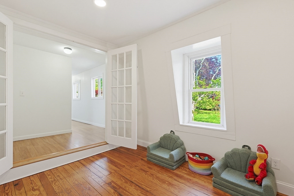 97 Middle Road Acushnet, MA 02743 - Photo 25 of 39