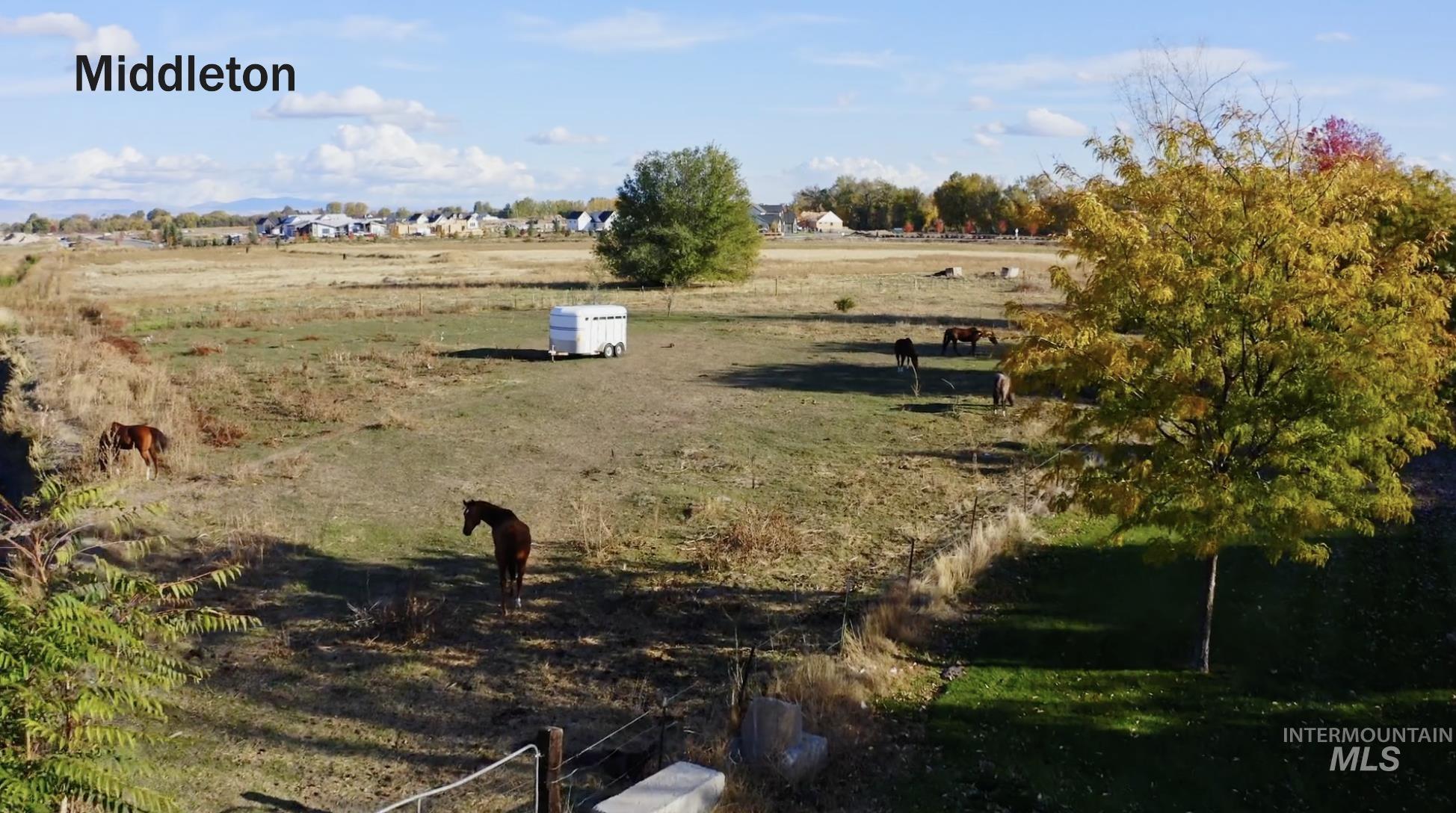 27528 Commerce Comet Way Caldwell, ID 83607 - Photo 8 of 18 View of yard with a view of rural / pastoral area