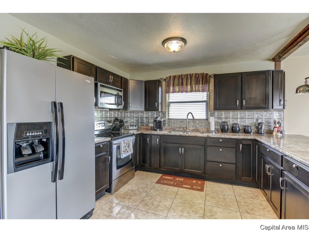 4000 Grimik Drive Springfield, IL 62707 - Photo 14 of 36 Gallery Image 14