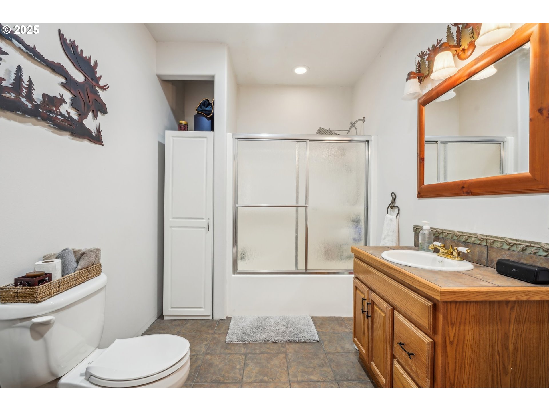 232 Upper Lakeview Rd Road White Salmon, WA 98672 - Photo 36 of 46 a bathroom with a sink a toilet and shower