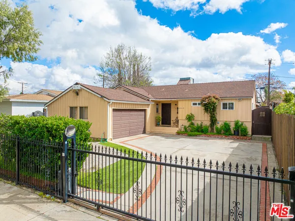 $879,900 | 13748 Sunburst Street, Arleta, CA 91331