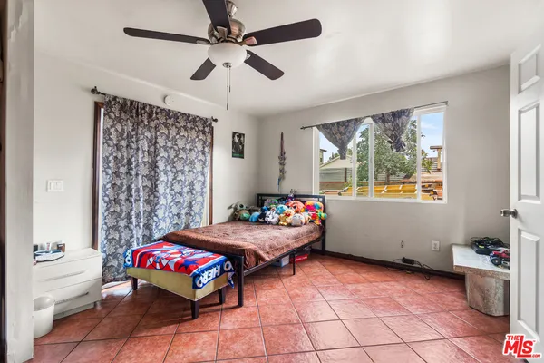 $879,900 | 13748 Sunburst Street, Arleta, CA 91331