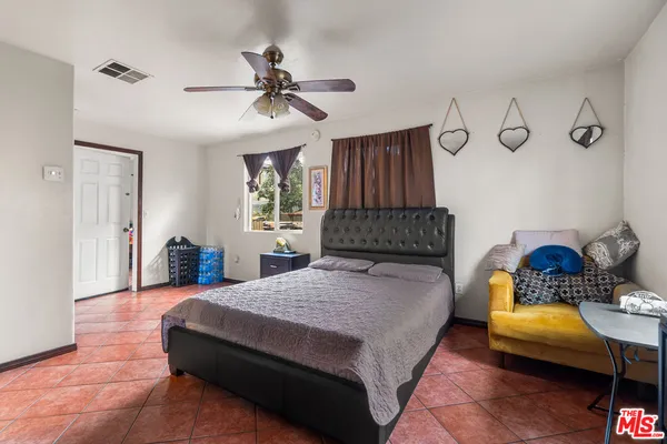 $879,900 | 13748 Sunburst Street, Arleta, CA 91331
