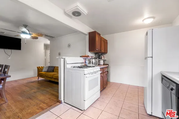 $879,900 | 13748 Sunburst Street, Arleta, CA 91331