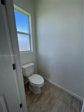 $2,300 | 1088 Saturn Court, LaBelle, FL 33935