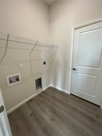 $2,300 | 1088 Saturn Court, LaBelle, FL 33935