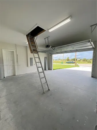 $2,300 | 1088 Saturn Court, LaBelle, FL 33935