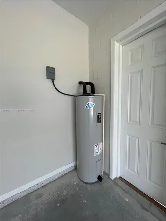 $2,300 | 1088 Saturn Court, LaBelle, FL 33935