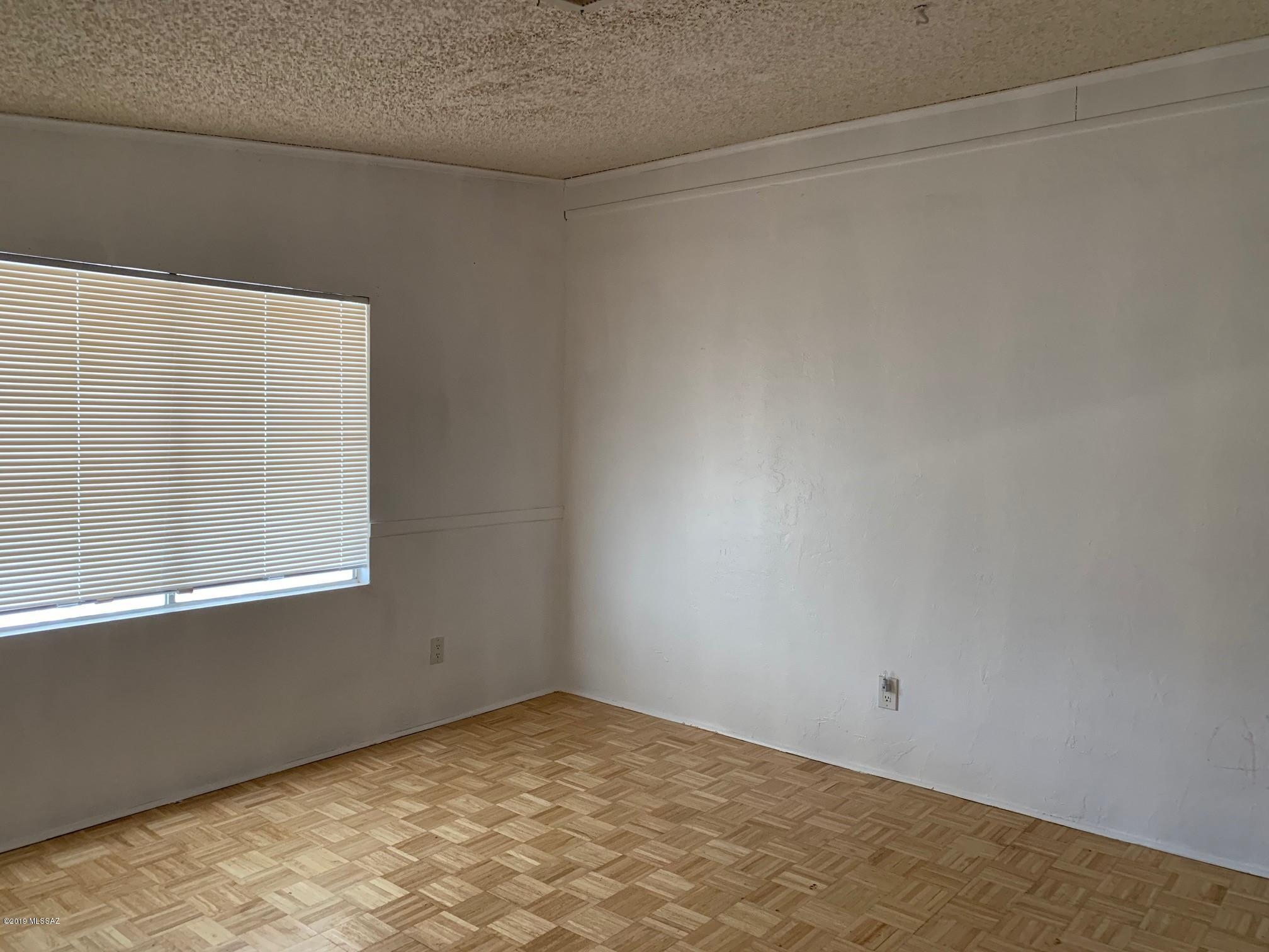 13498 North Adonis Road Marana, AZ 85658 - Photo 20 of 34