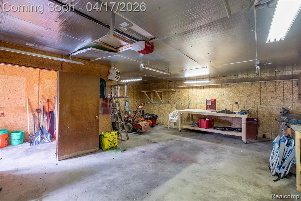 5395 Howe Road Grand Blanc, MI 48439 - Photo 22 of 25