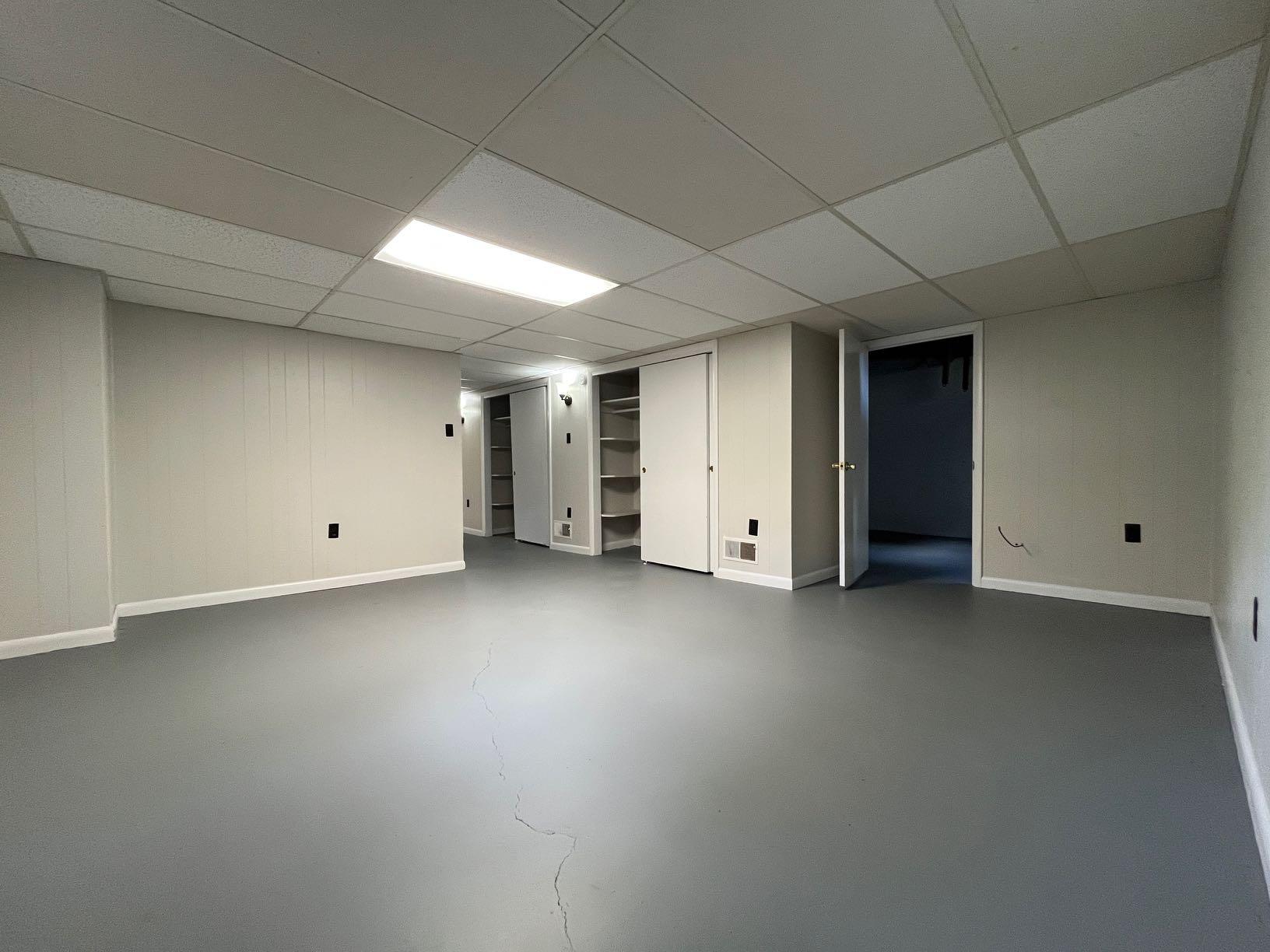 2548 Beverly Boulevard Southwest Roanoke, VA 24015 - Photo 7 of 17 a view of a room