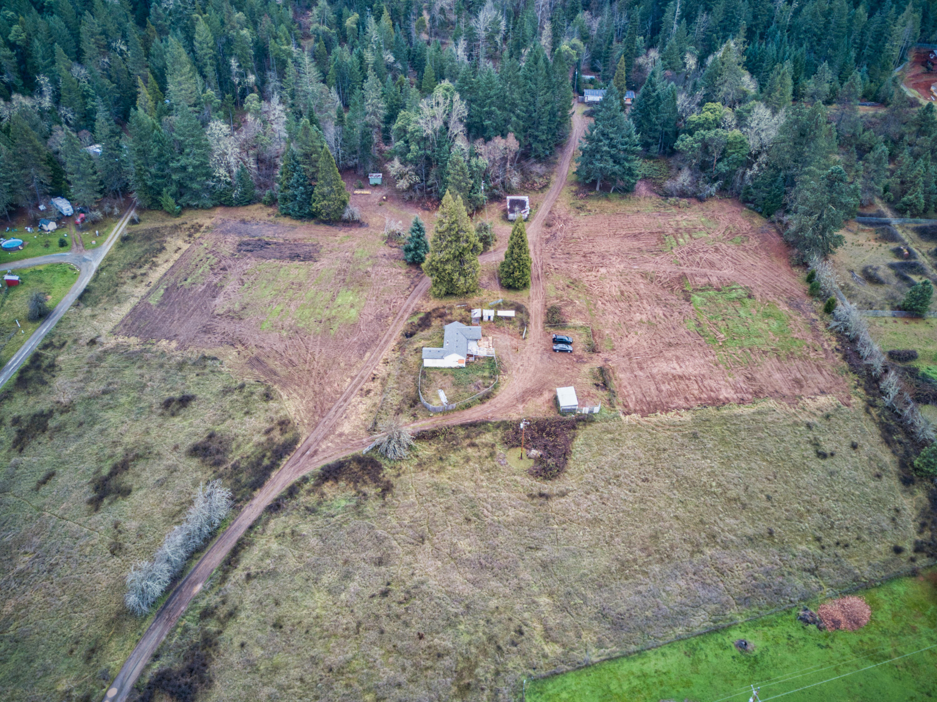 417 North Frontage Road Wolf Creek, OR 97497 - Photo 4 of 19 Frontage-3