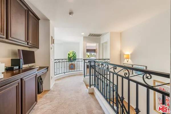 $1,129,000 | 7466 Louise Avenue, Lake Balboa, CA 91406