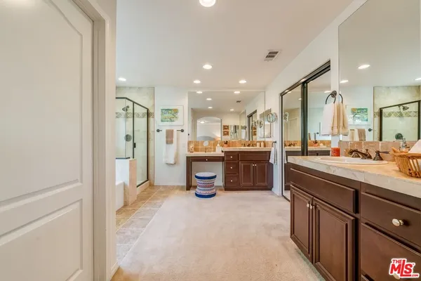 $1,129,000 | 7466 Louise Avenue, Lake Balboa, CA 91406
