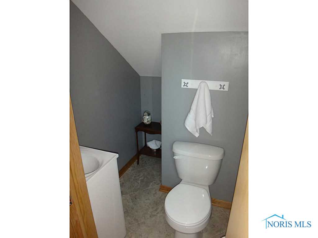 3642 Elmhurst Road Toledo, OH 43613 - Photo 12 of 13 Gallery Image 12