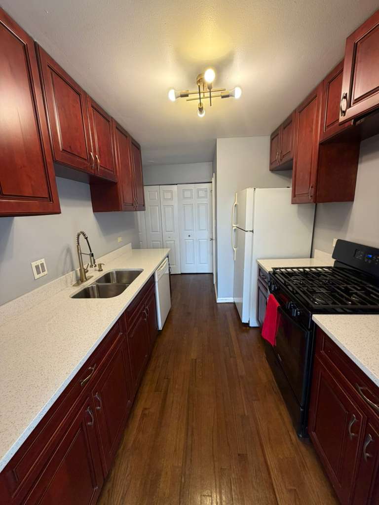 1612 Islandview Court Hoffman Estates, IL 60169 - Photo 8 of 21