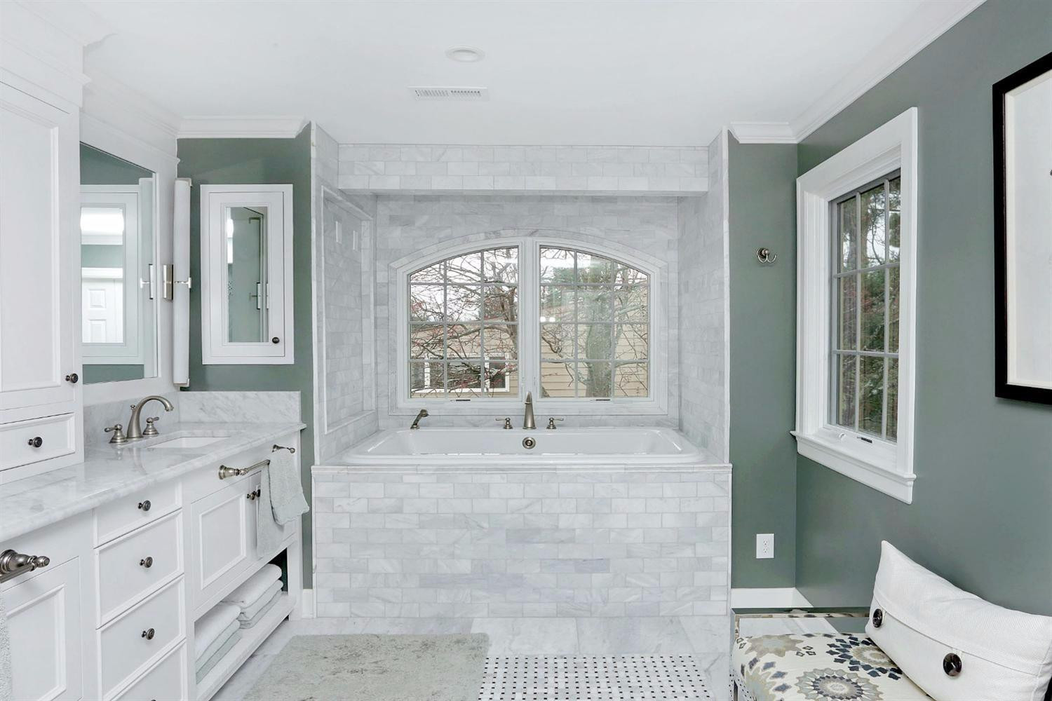 120 Chinoe Road Lexington, KY 40502 - Photo 25 of 46 Completely renovated Master Bathroom.