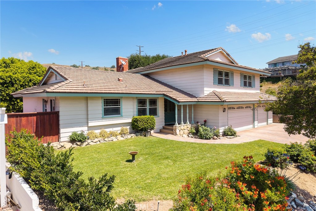 1204 Birchcrest Avenue Brea, CA 92821 - Photo 3 of 42