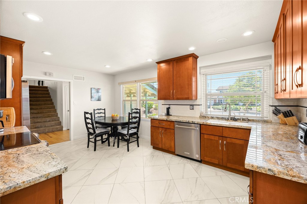 1204 Birchcrest Avenue Brea, CA 92821 - Photo 7 of 42