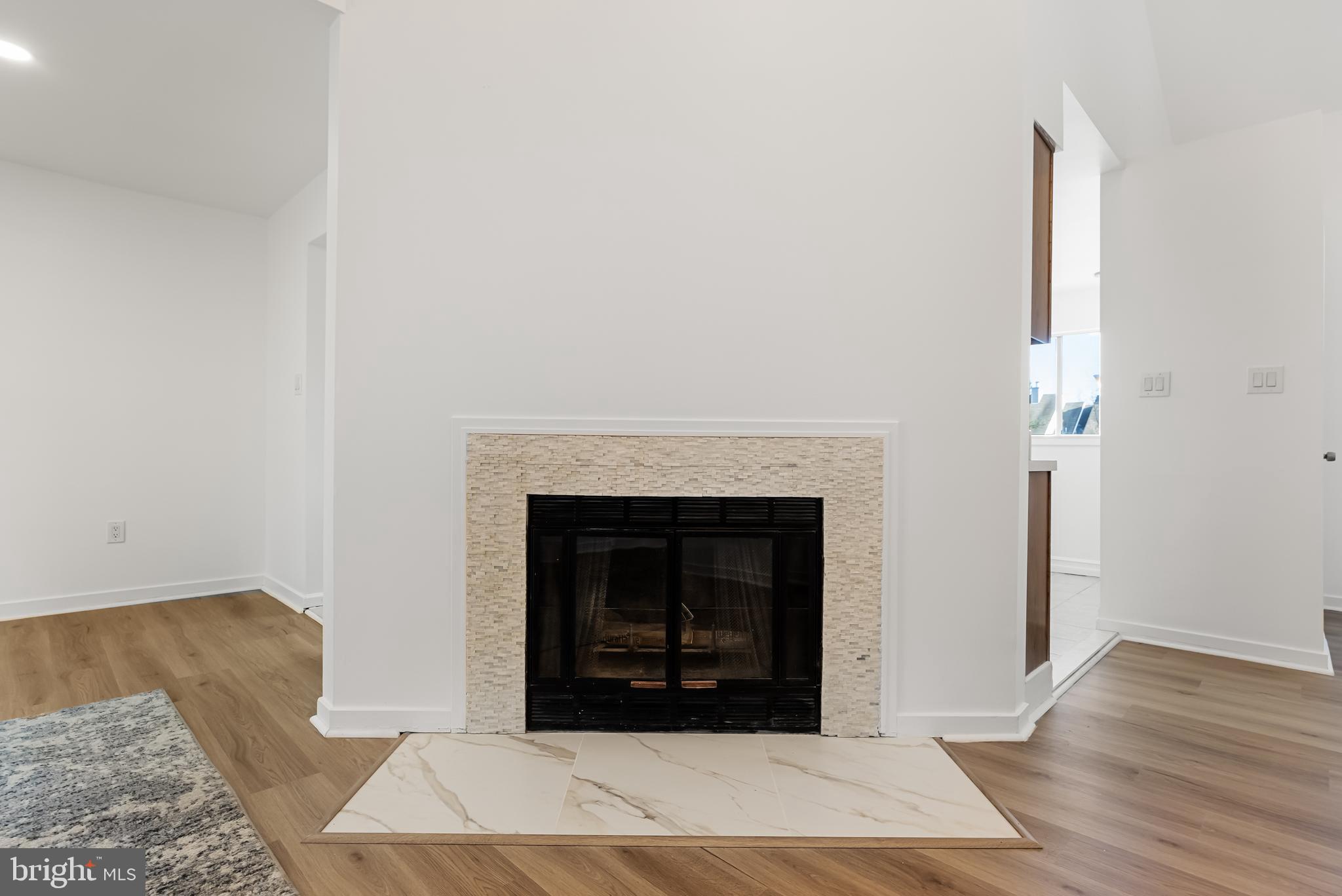 828 Chanticleer Cherry Hill, NJ 08003 - Photo 11 of 33