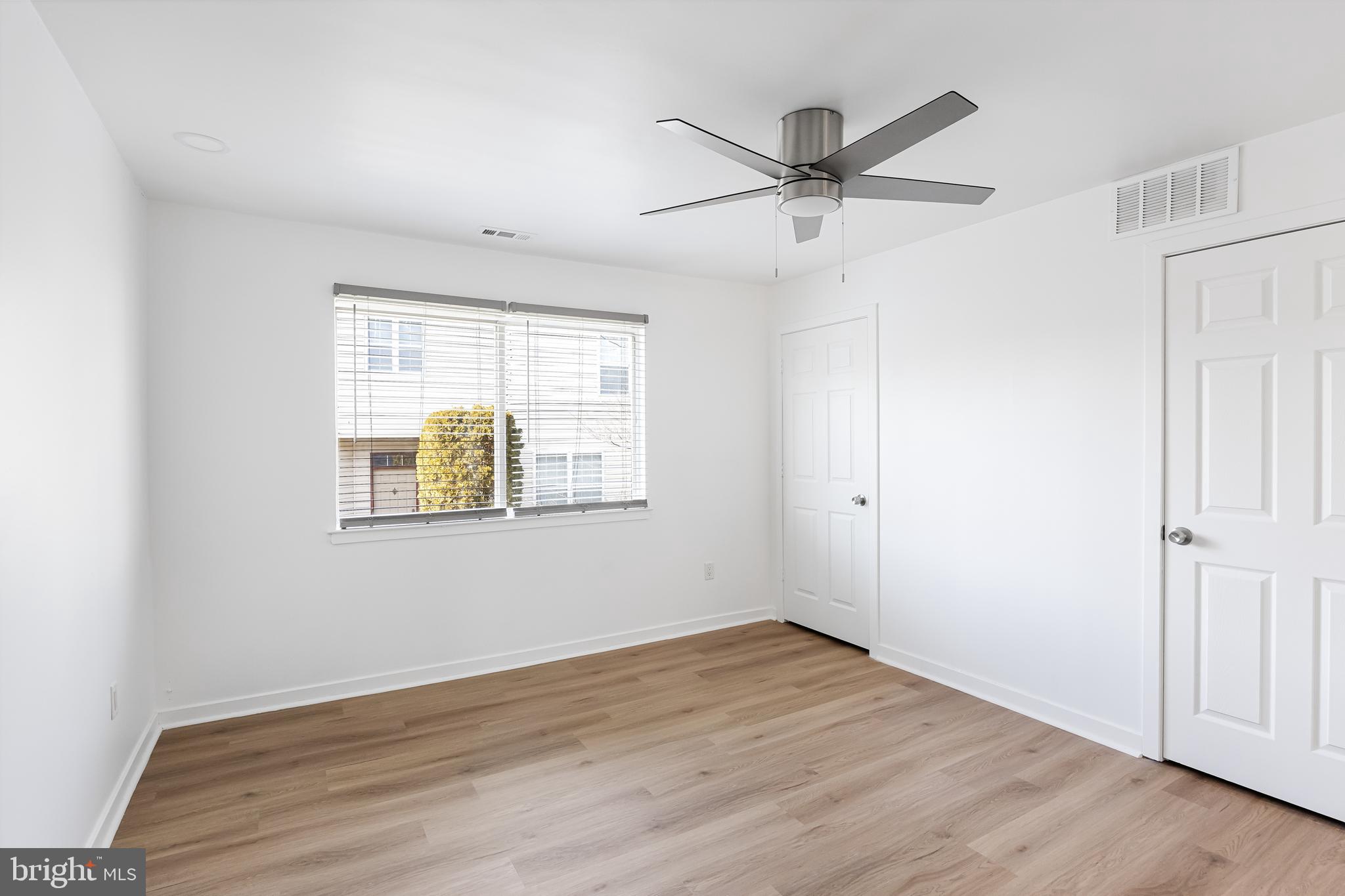 828 Chanticleer Cherry Hill, NJ 08003 - Photo 28 of 33