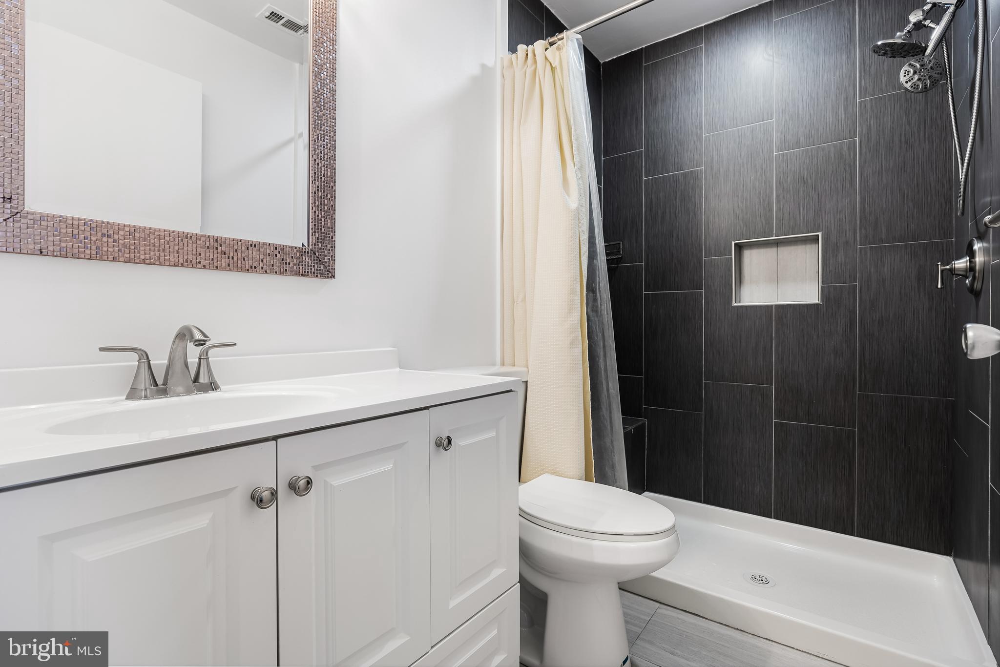 828 Chanticleer Cherry Hill, NJ 08003 - Photo 30 of 33