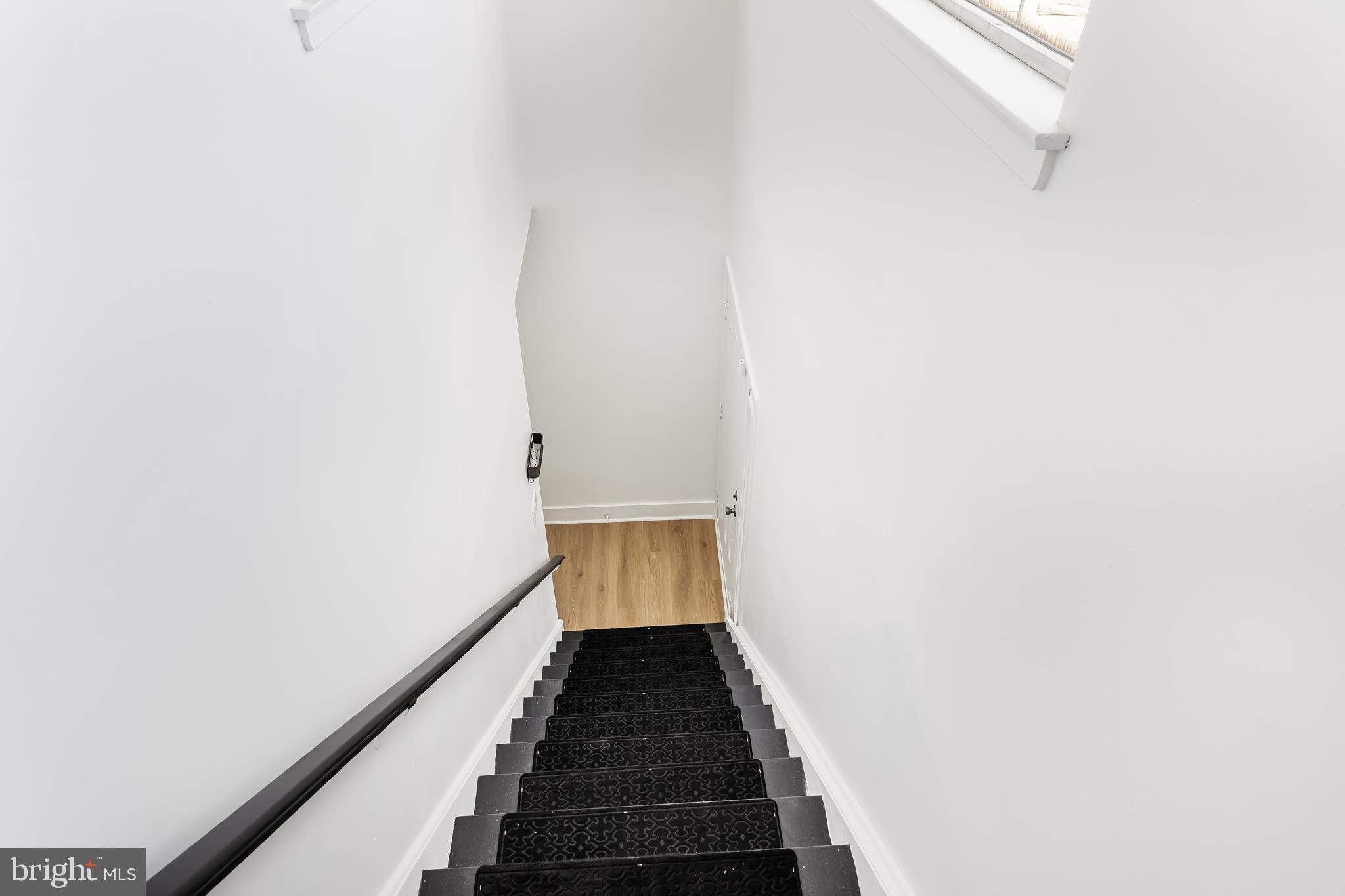 828 Chanticleer Cherry Hill, NJ 08003 - Photo 4 of 33