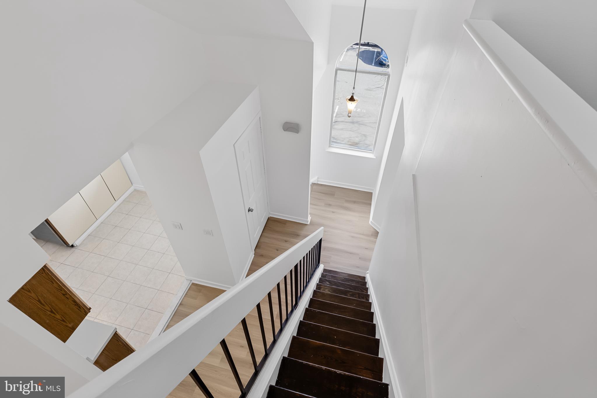 828 Chanticleer Cherry Hill, NJ 08003 - Photo 5 of 33