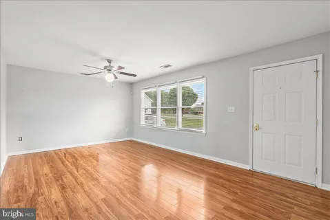 $315,000 | 201 Nightingale Avenue, Stephens City, VA 22655