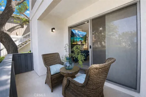$419,000 | 2849 South Fairview Street, Unit C, Santa Ana, CA 92704