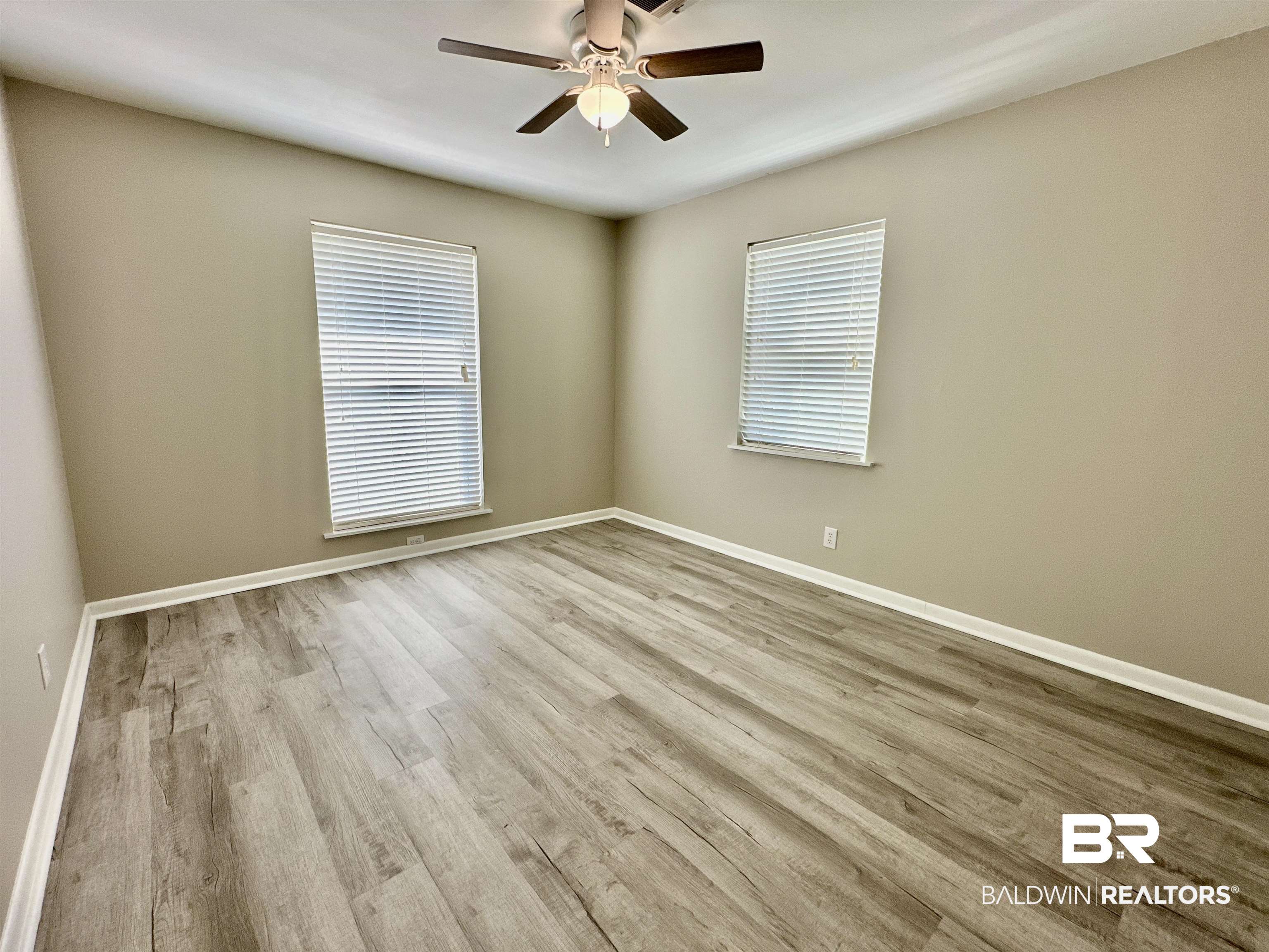 4 Bateman Circle Foley, AL 36535 - Photo 23 of 34 Bedroom 1