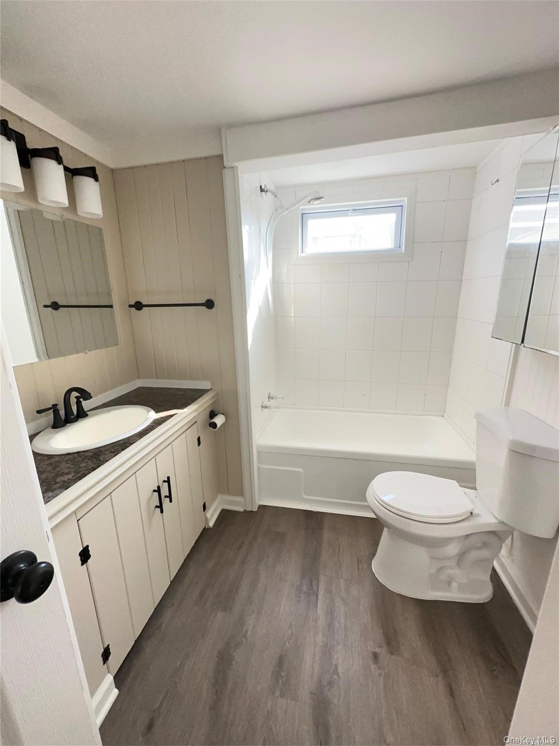 150 Main Street, Unit 57 Islip, NY 11751 - Photo 19 of 24